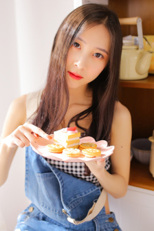 久久青草费线频观看